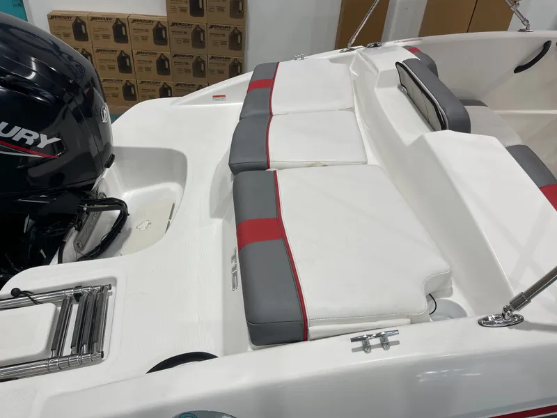 Slide: The Image of Tahoe T16 2020 - 12