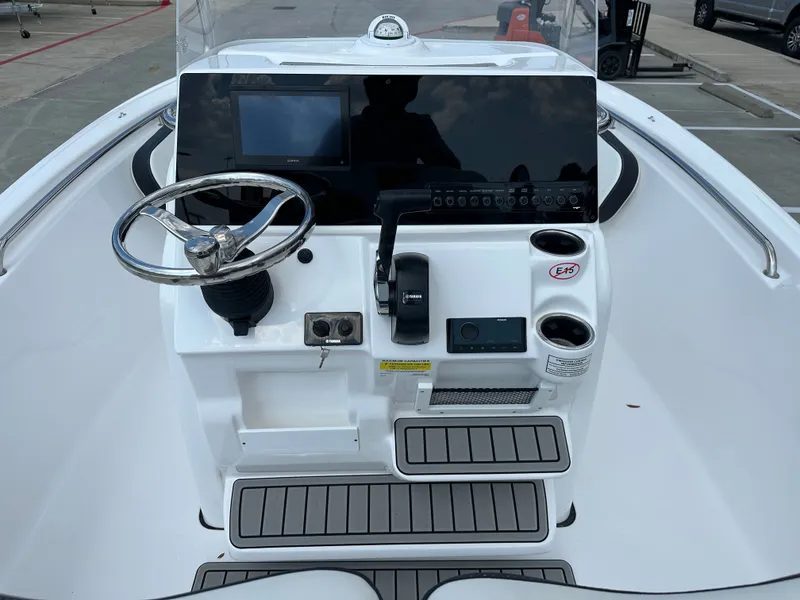 Slide: The Image of Tidewater 198 CC Adventure 2026 - 13