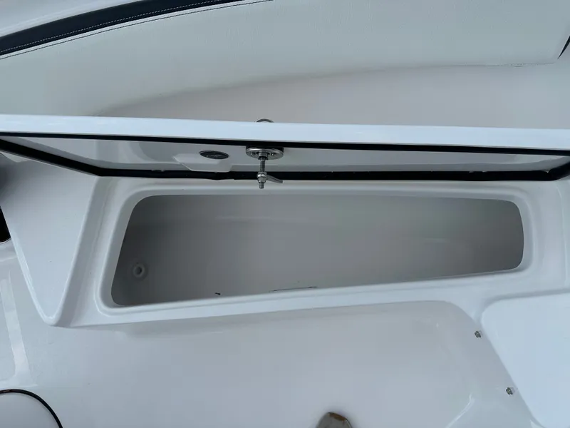 Slide: The Image of Tidewater 198 CC Adventure 2026 - 26