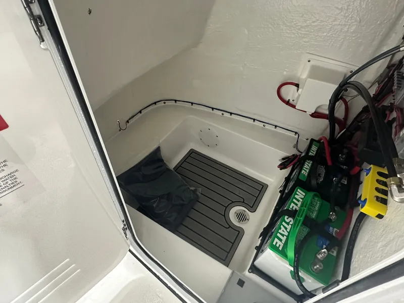 Slide: The Image of Tidewater 198 CC Adventure 2025 - 48