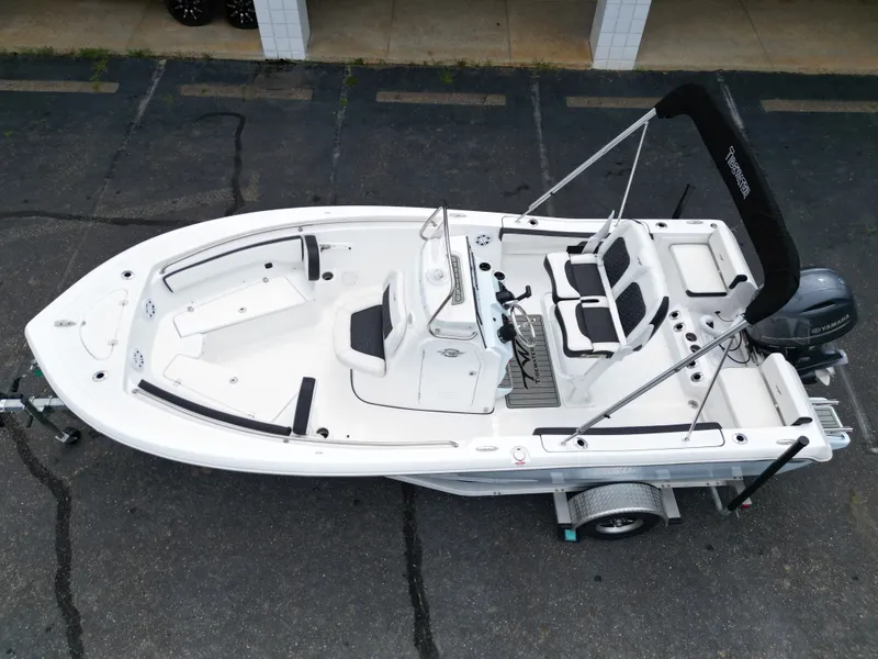 Slide: The Image of Tidewater 198 CC Adventure 2025 - 5