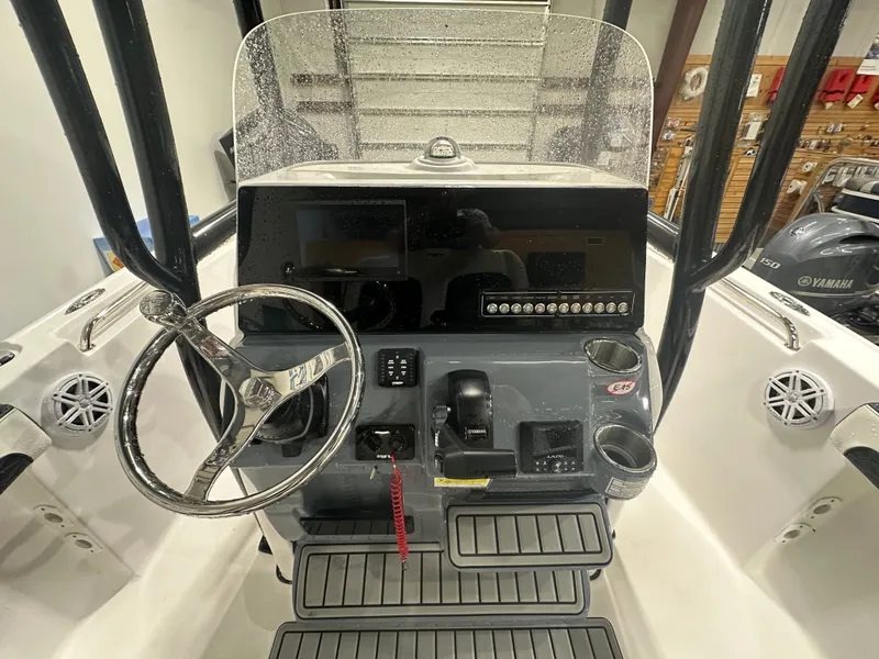 Slide: The Image of Tidewater 210 CC Adventure 2025 - 14