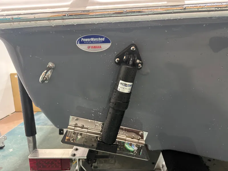 Slide: The Image of Tidewater 210 CC Adventure 2025 - 8