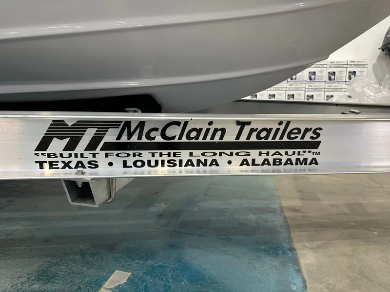 Slide: The Image of Tidewater 210 CC Adventure 2025 - 11