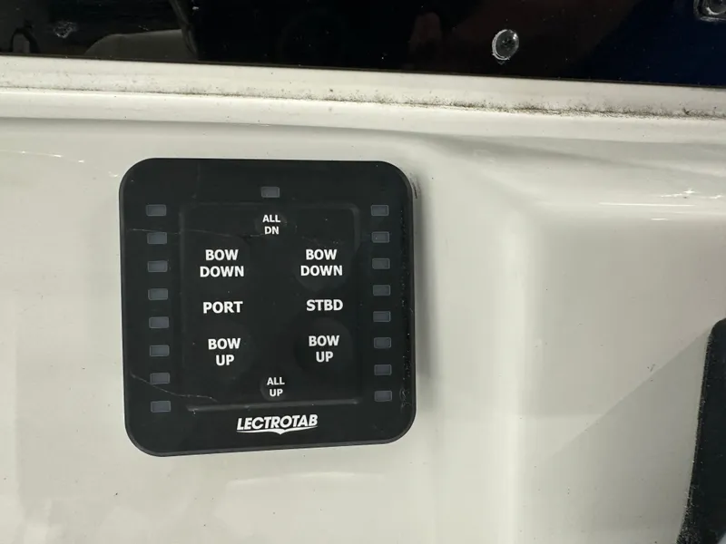 Slide: The Image of Tidewater 210 CC Adventure 2025 - 25