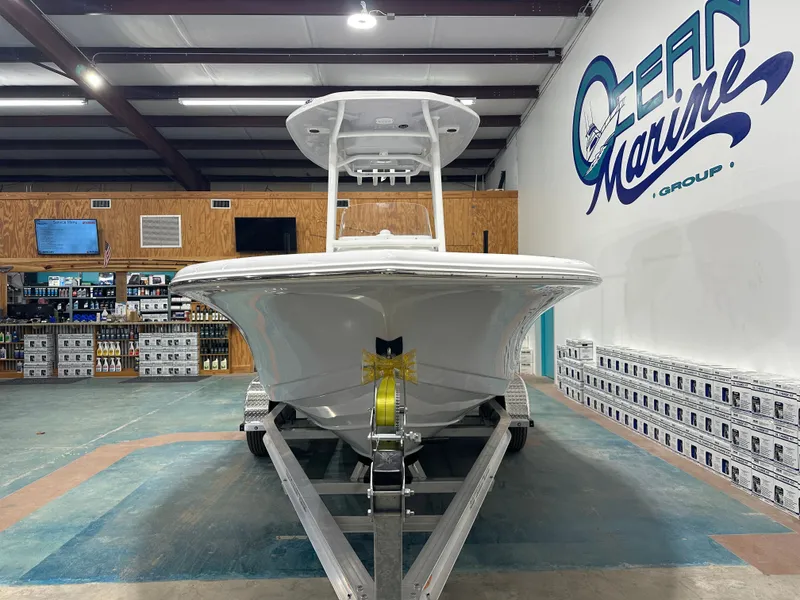 Slide: The Image of Tidewater 210 CC Adventure 2025 - 3