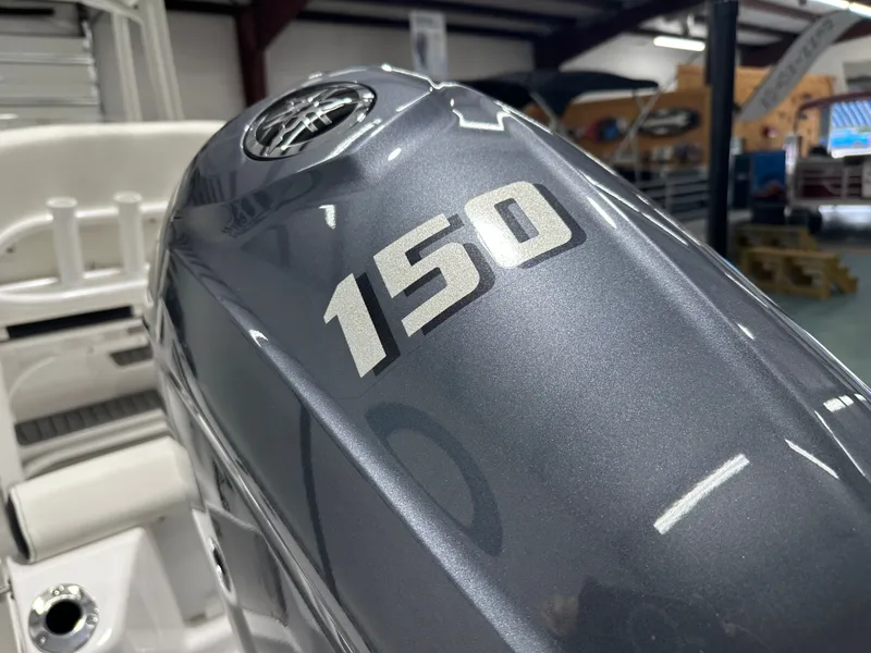 Slide: The Image of Tidewater 210 CC Adventure 2025 - 8