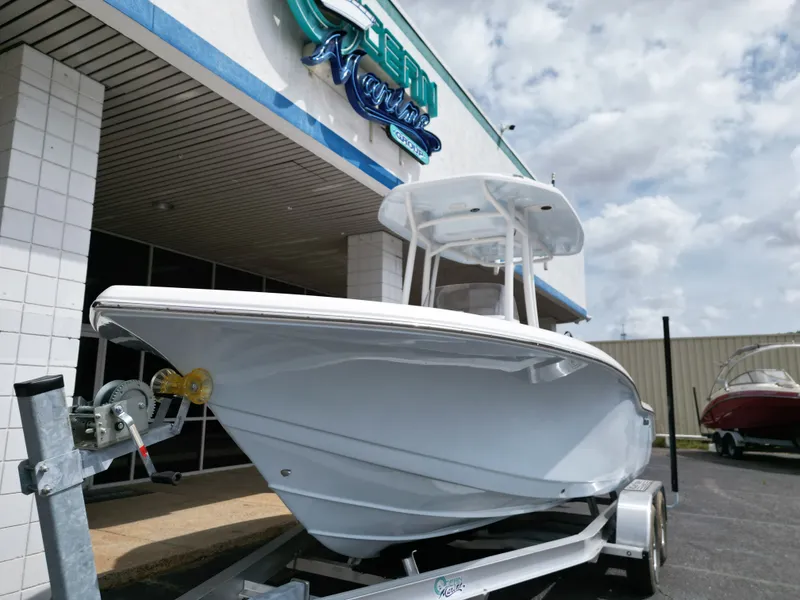 Slide: The Image of Tidewater 210 LXF 2025 - 7