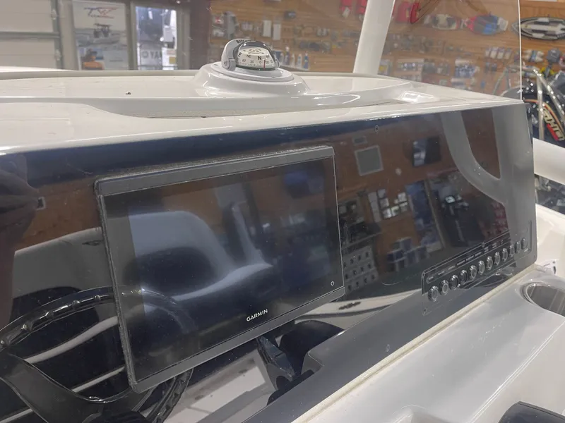 Slide: The Image of Tidewater 210 LXF 2025 - 17