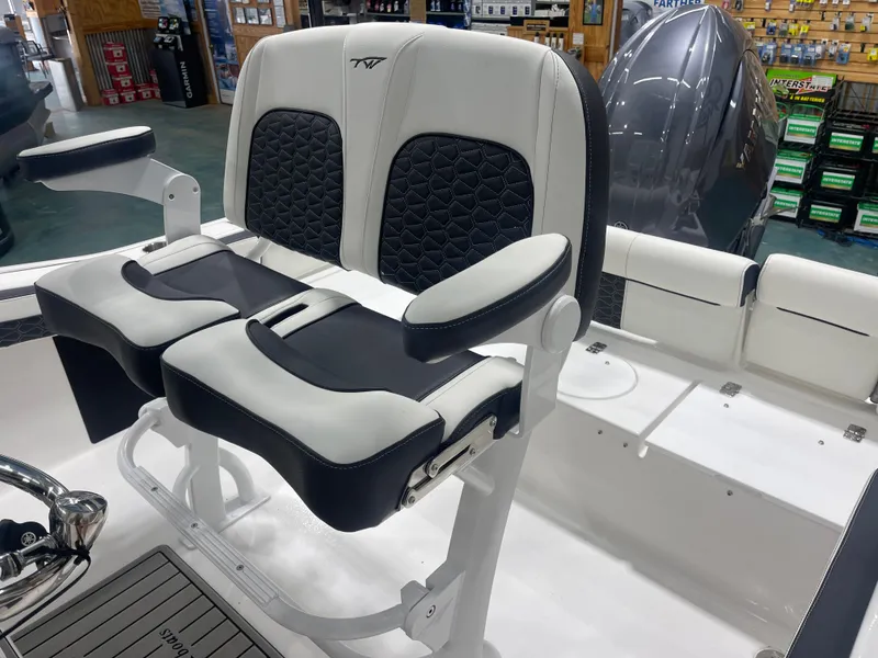 Slide: The Image of Tidewater 210 LXF 2025 - 36