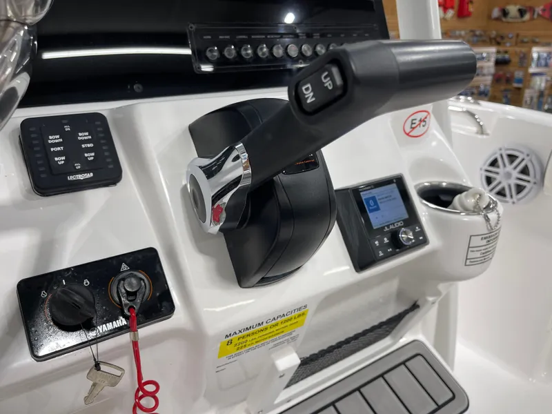 Slide: The Image of Tidewater 210 LXF 2025 - 14