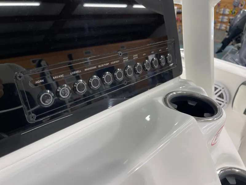 Slide: The Image of Tidewater 210 LXF 2025 - 15