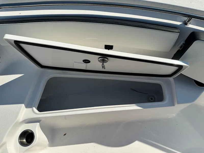 Slide: The Image of Tidewater 210 LXF 2026 - 26