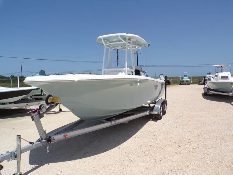 Slide: The Image of Tidewater 220 LXF 2025 - 3