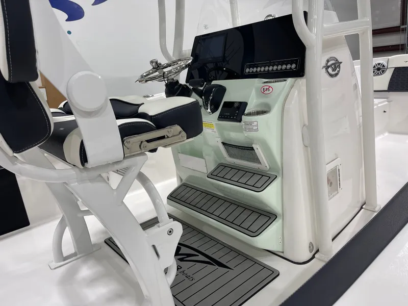 Slide: The Image of Tidewater 220 LXF 2025 - 14