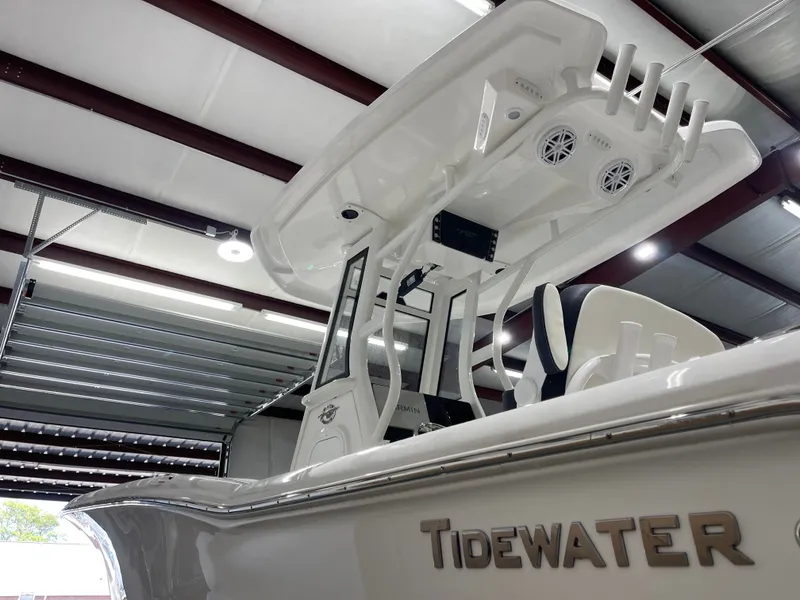 Slide: The Image of Tidewater 232 CC Adventure 2025 - 6