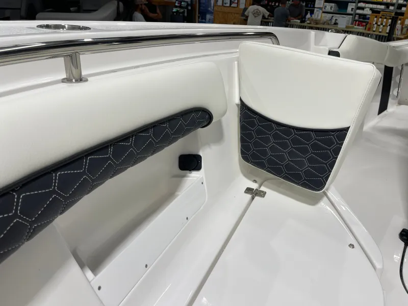 Slide: The Image of Tidewater 232 LXF 2025 - 27