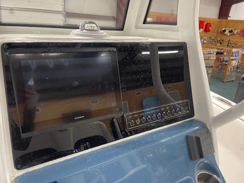 Slide: The Image of Tidewater 232 LXF 2025 - 17