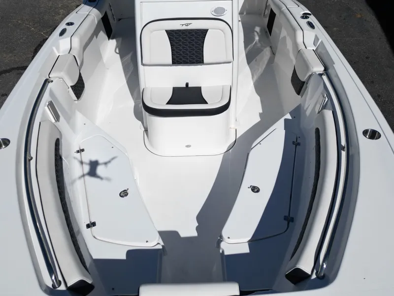 Slide: The Image of Tidewater 232 LXF 2025 - 42