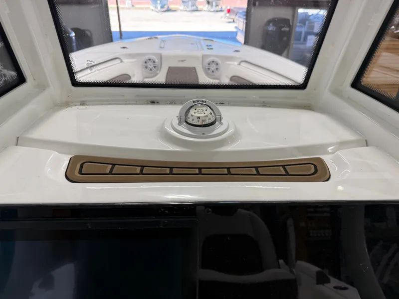 Slide: The Image of Tidewater 232 LXF 2025 - 23