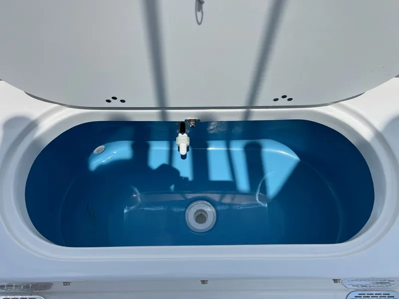 Slide: The Image of Tidewater 232 LXF 2025 - 31