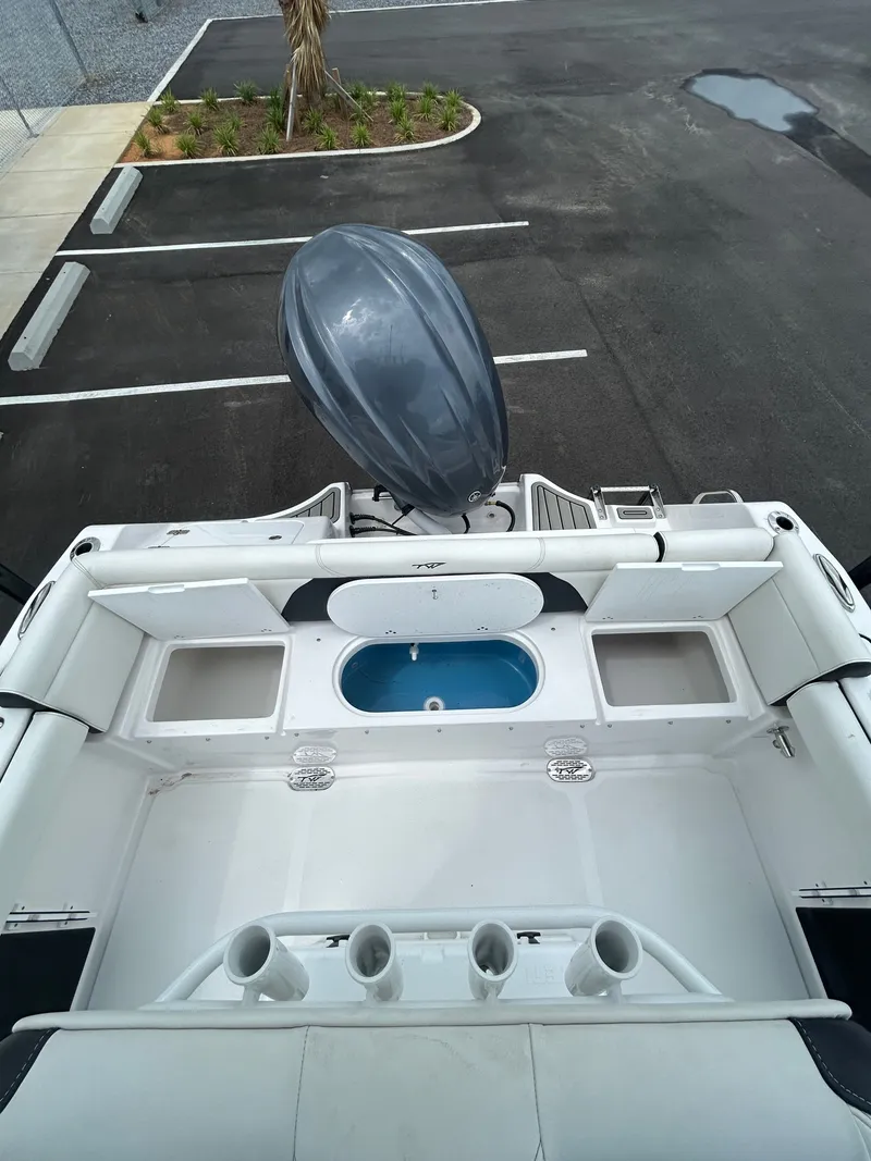 Slide: The Image of Tidewater 232 LXF 2025 - 21