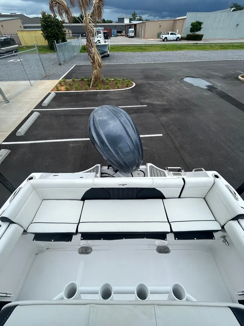 Slide: The Image of Tidewater 232 LXF 2025 - 23