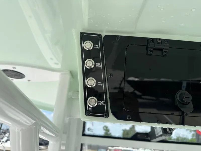 Slide: The Image of Tidewater 256 LXF 2025 - 32