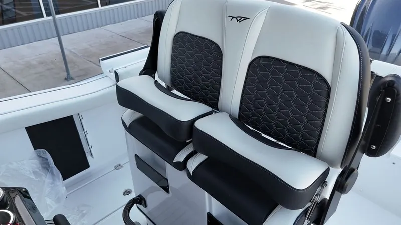 Slide: The Image of Tidewater 256 LXF 2025 - 41