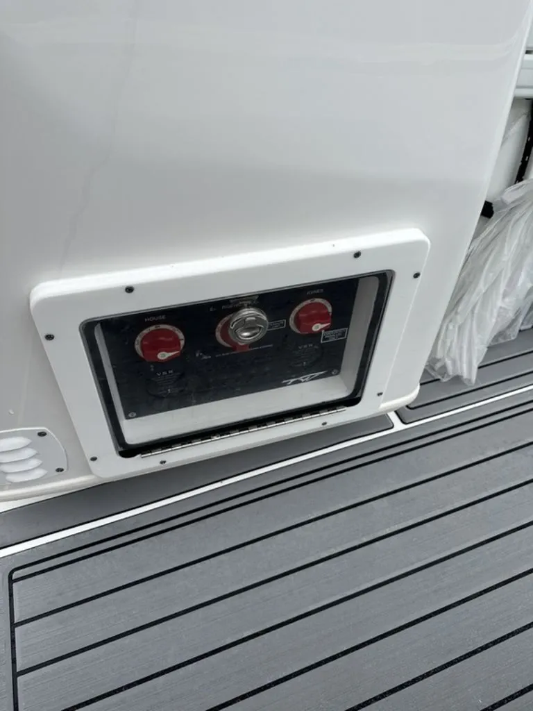 Slide: The Image of Tidewater 2700 Carolina Bay 2024 - 17