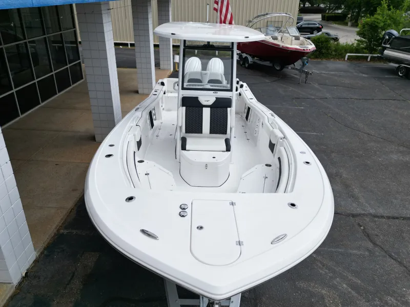 Slide: The Image of Tidewater 272 LXF 2025 - 10