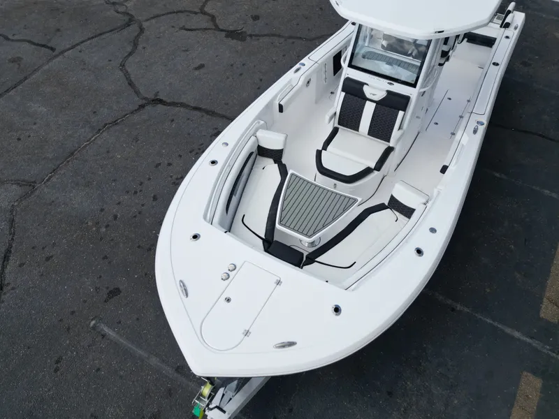 Slide: The Image of Tidewater 272 LXF 2025 - 36