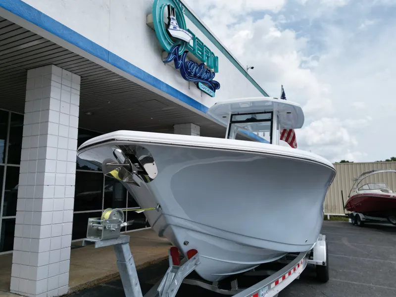 Slide: The Image of Tidewater 272 LXF 2025 - 5