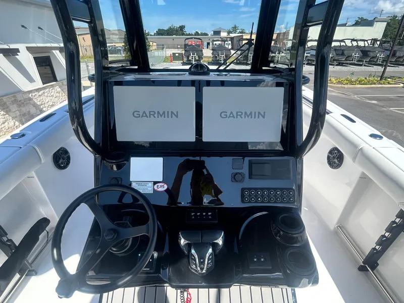 Slide: The Image of Tidewater 282 CC Adventure 2026 - 34