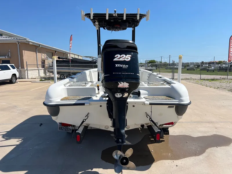 Slide: The Image of Triton 22 LTS 2007 - 9