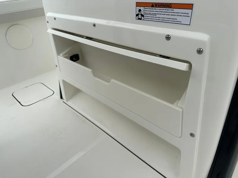 Slide: The Image of World Cat 235 TE 2025 - 22