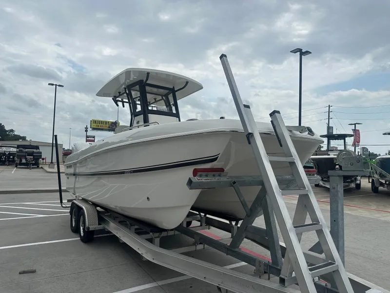 Slide: The Image of World Cat 235 TE 2025 - 6