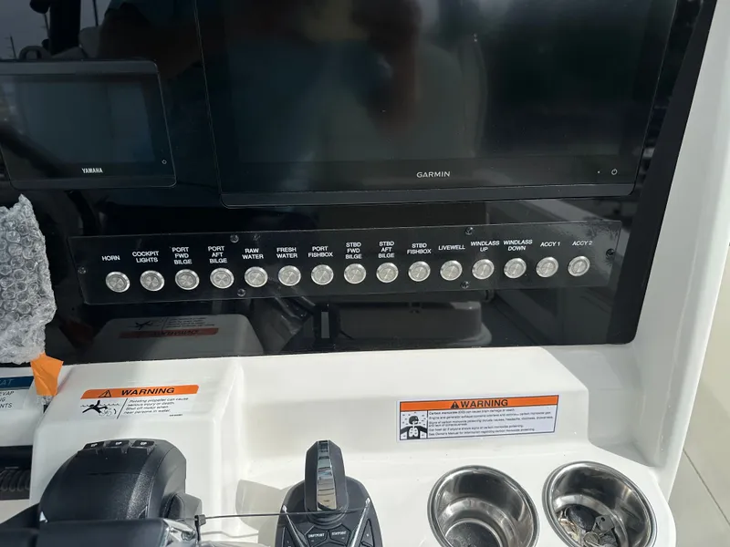 Slide: The Image of World Cat 325CC 2025 - 34