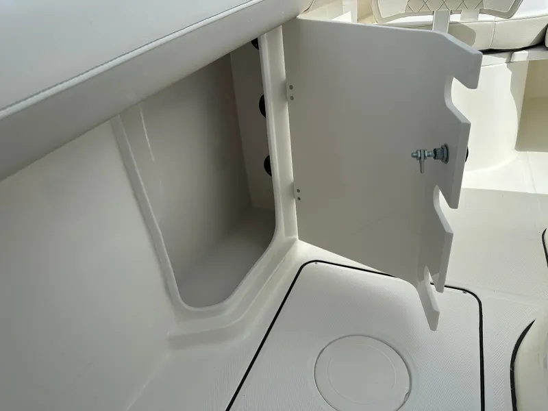 Slide: The Image of World Cat 325CC 2025 - 54