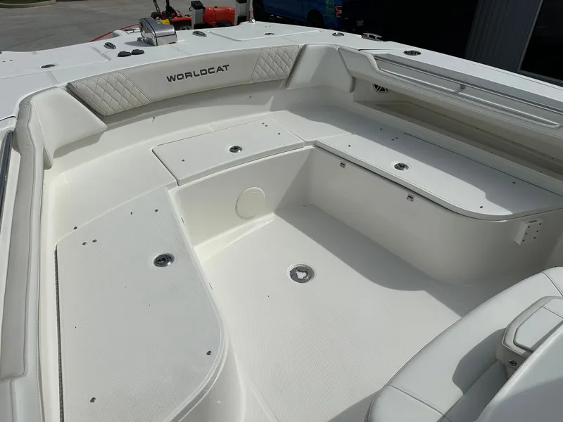 Slide: The Image of World Cat 325CC 2025 - 58