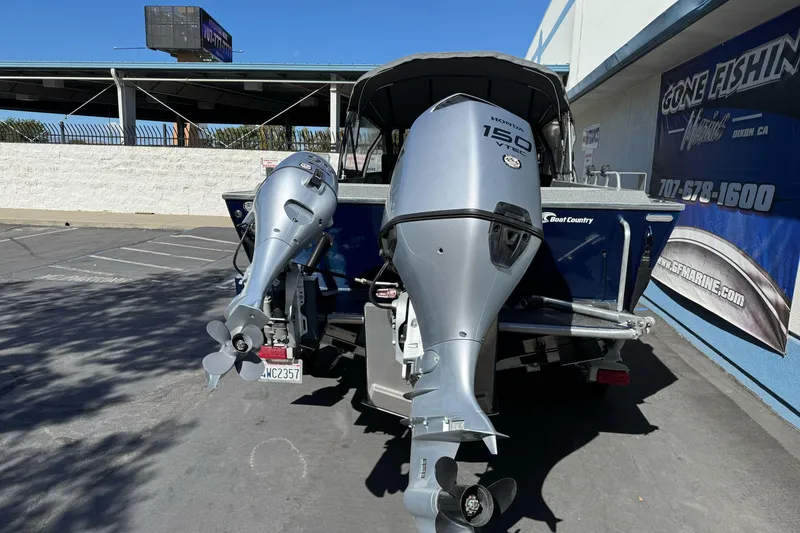 Slide: The Image of 2023 North River 21 X 84 Seahawk boat with dual Honda outboard motors. - 6