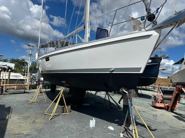 Slide: The Image of Catalina 355 2023 - 37