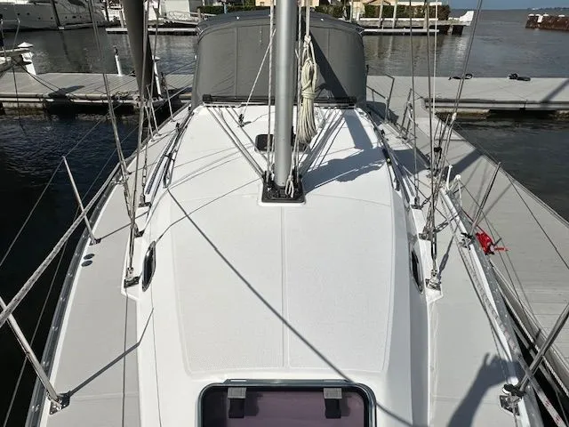 Slide: The Image of Catalina 355 2023 - 4