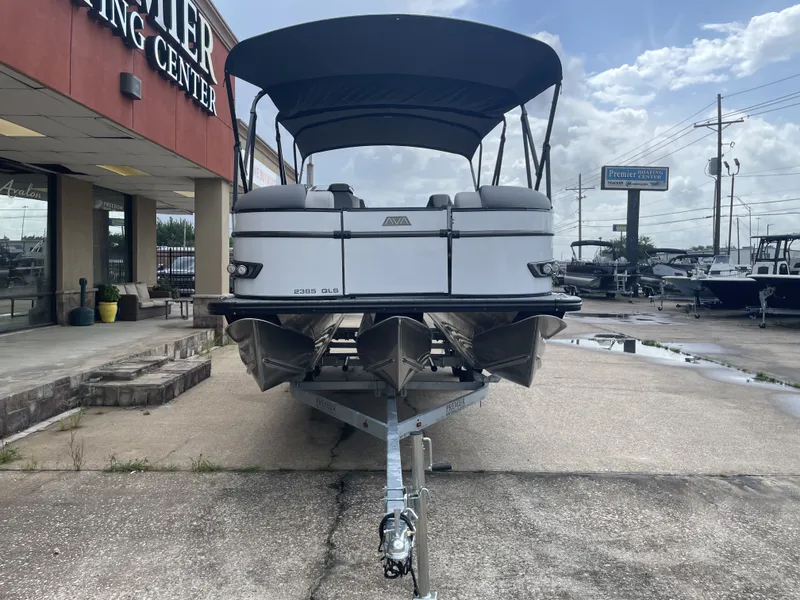 Slide: The Image of Avalon Catalina Quad Lounge Shift - 23' 2025 - 3