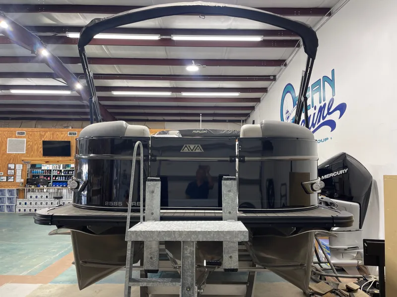 Slide: The Image of Avalon CAT VRB25T 2025 - 5