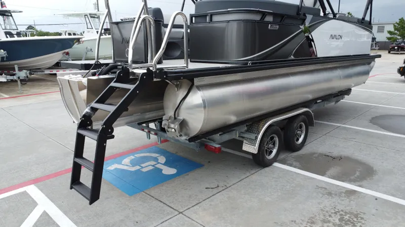 Slide: The Image of Avalon LSZ QL23T DX 2025 - 28