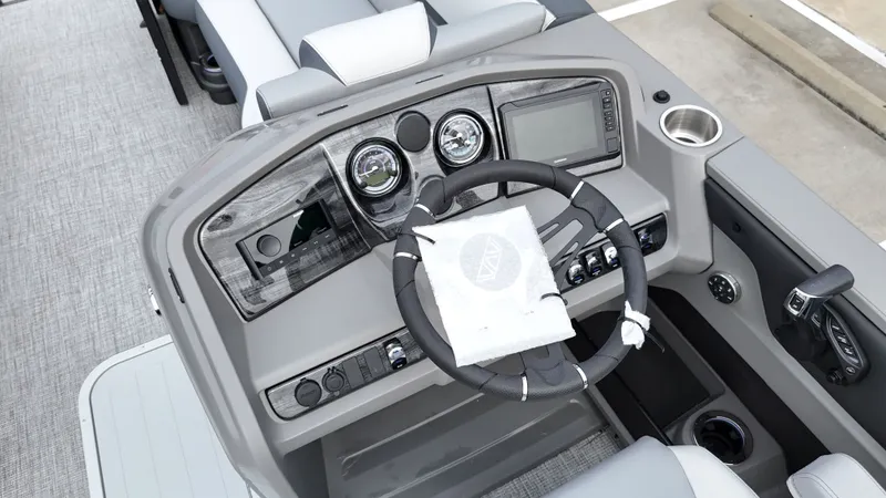 Slide: The Image of Avalon LSZ Quad Lounge - 25' 2025 - 12