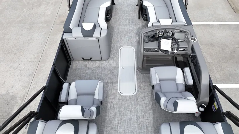 Slide: The Image of Avalon LSZ Quad Lounge - 25' 2025 - 20