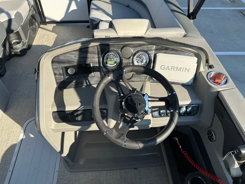 Slide: The Image of Avalon LSZ Quad Lounge Shift - 23' 2025 - 17