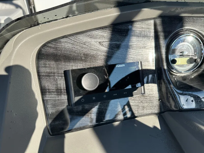 Slide: The Image of Avalon LSZ Quad Lounge Shift - 23' 2025 - 18